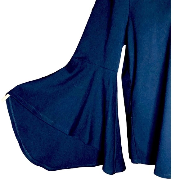 Halston | Black Knit Top 3/4 Length Bell Sleeve M - Picture 2 of 5